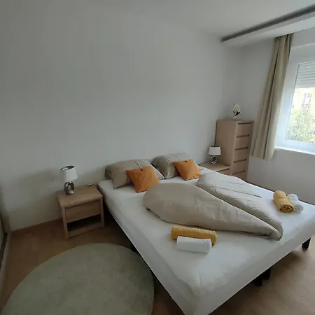 Szilvia * Keszthely