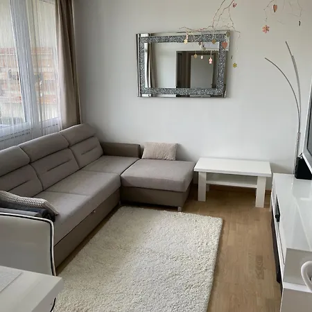 Szilvia Apartamento *